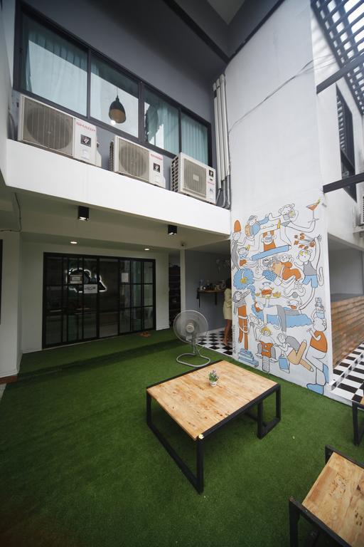 MonkeyNap Hostel Bangkok Exterior foto